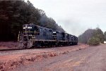 Seaboard Coast Line GP9 #1024, with three GP7's and a GP41, leading local train #501 from Atlanta, Georgia up to the holdout signal 